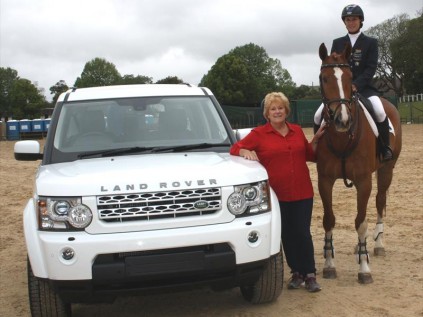 BEV Pendock, show organiser, with Heidi Wood on Rivervale Bonus Point get geared up for the Land Rover Durban Celebrity Jump and Drive.